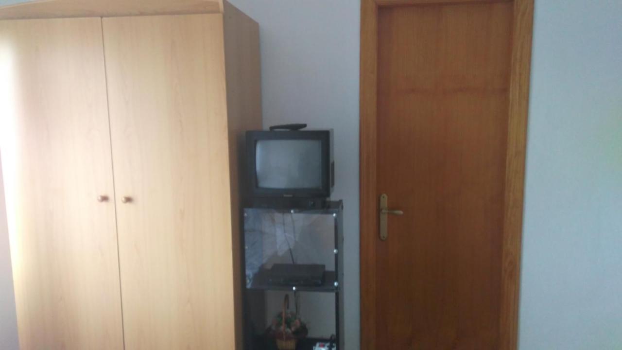Pensión-Hostal Mari Loli Guardamar del Segura Exterior foto