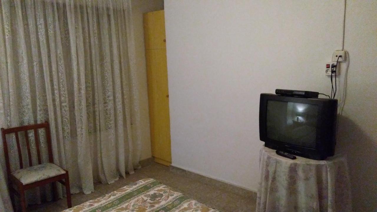 Pensión-Hostal Mari Loli Guardamar del Segura Exterior foto