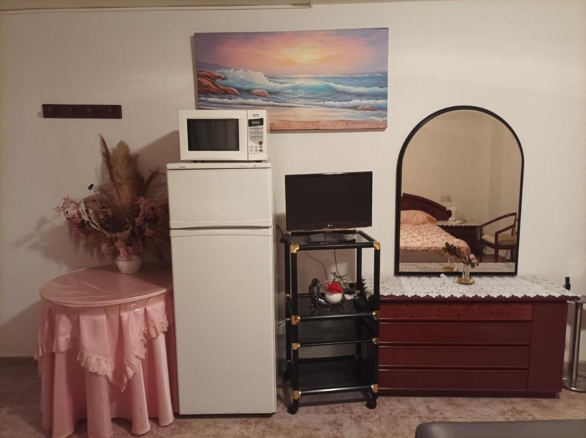 Pensión-Hostal Mari Loli Guardamar del Segura Exterior foto