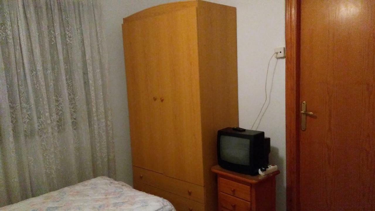 Pensión-Hostal Mari Loli Guardamar del Segura Exterior foto